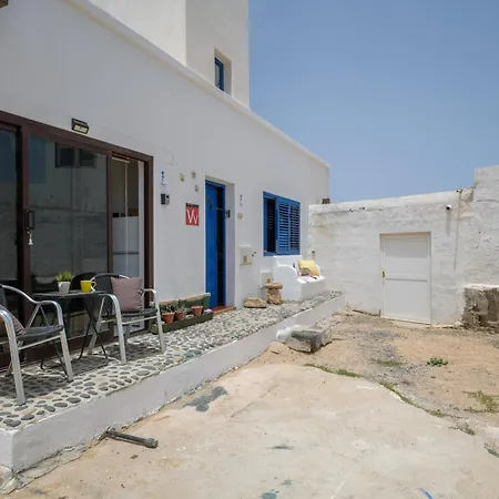 Loft La Caletilla La Graciosa Апартаменты *